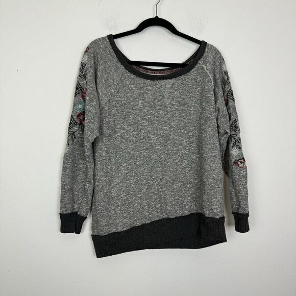Knox Rose Gray Raw Hem Embroidered Raglan Sweater Top Mixed Media Size Large - Picture 1 of 6